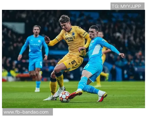 德国裁判雅布隆斯基执法枪手客战布鲁日VAR裁判斯特格曼全程参与