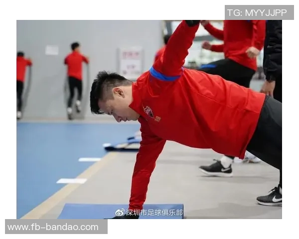 滇池湖畔武汉三镇一线队与B队2026赛季昆明冬训正式开启新征程